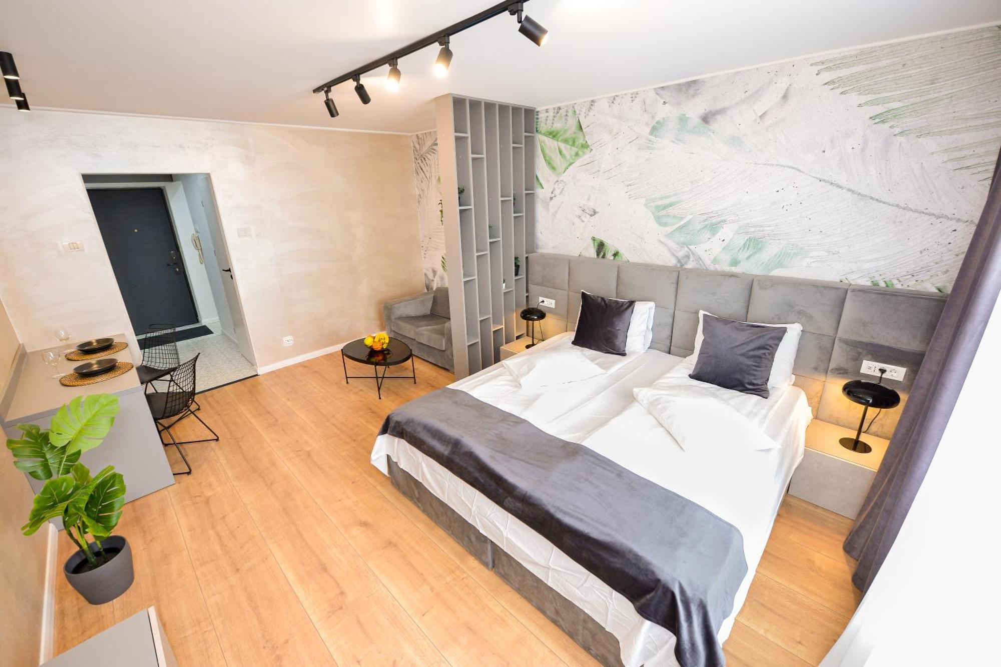 Tower By Grand Accommodation Bucharest Room photo